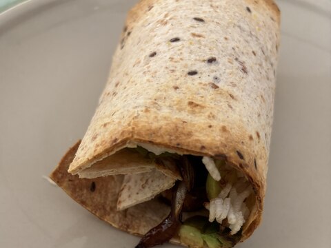 鮭の甘酢煮、アボカドチーズ巻き